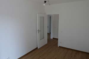 Erstbezug nach Sanierung 4 Zimmer Süd-Balkon Köln-Ostheim – Die vollständige Adresse der Immobilie erhältst du vom Anbieter., 51107 Ostheim, Köln – Vorschaubild 15