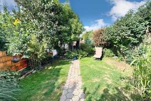 2,5 Zimmer Wohnung mit eigenem Garten in Sonnenhügel