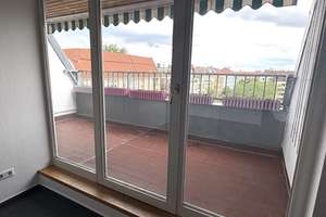 Bezugsfreie 3-Zimmer-Dachgeschosswohnung mit Terrasse, Fahrstuhl - über den Dächern Wilmersdorfs! – Paretzer Straße 10, 10713 Wilmersdorf, Berlin – Vorschaubild 8