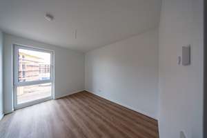 Neubauwohnung mit Fußbodenheizung und Balkon / WBS 180 erforderlich – Daumstr. 62A, 13599 Haselhorst, Berlin – Vorschaubild 4
