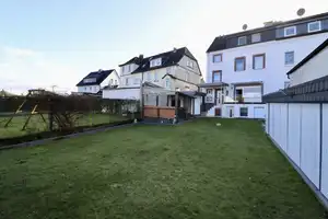 Gepflegte Doppelhaushälfte mit Einliegerwohnung, Garage und 2 Stellplätzen in Solingen-Wald – Solingen – Vorschaubild 3