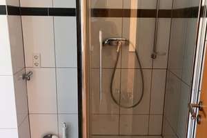 Aufzug! Lichtdurchflutete Dachgeschosswohnung mit Balkon und Fußbodenheizung; zentral jedoch ruhig – Bleichstr. 17, 42651 Solingen-Mitte, Solingen – Vorschaubild 17