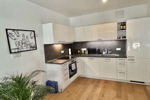 Elegante und neuwertige 3-Zimmer-Wohnung mit EBK und herrlichem Balkon - mietfrei ab 1.7.2026 – Die vollständige Adresse der Immobilie erhältst du vom Anbieter., 81479 Solln, München – Vorschaubild 8