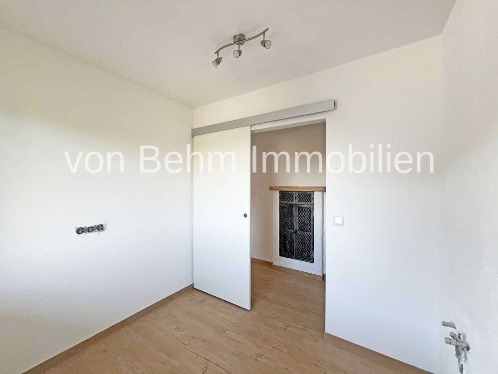 Immobilie in Geisenfeld - Großzügige 4-Zimmer-Erdgeschosswohnung mit Privatgarten und Terrasse in Geisenfeld - Bild 12