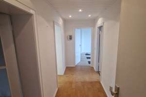 Charmante, frisch renovierte 3 Zi.-Whg mit Balkon in ruhiger Lage von Wuppertal-Elberfeld – Reichsgrafenstrasse 27, 42119 Elberfeld, Wuppertal – Vorschaubild 4