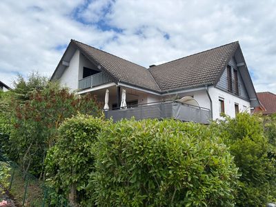 Helle 3-Zimmer-DG-Wohnung mit schönem Balkon!