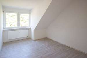 Einzigartige Dachgeschosswohnung - ab jetzt für Sie verfügbar! – Leipziger Straße 42, 45881 Schalke, Gelsenkirchen – Vorschaubild 9