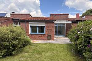 Langenbek: gemütlicher Atrium-Bungalow in Sackgassenlage