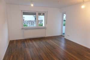 Frisch sanierte 3-Zimmer Wohnung mit Balkon nahe Köln-Arcaden und FH – Feldbergstr. 10, 51105 Humboldt/Gremberg, Köln – Vorschaubild 2