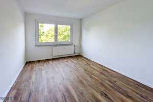 Frisch sanierte 2-Raum-Wohnung mit Loggia in Grünau – Schönauer Ring 39, 4205 Schönau, Leipzig – Vorschaubild 5