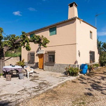 Ihr privater Rückzugsort in Ontinyent! Landhaus mit Pool, Grill und freiem Blick.