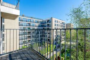 Architektur-Highlight am Mauerstreifen: Balkone, Sichtbeton, Privatsphäre & Weitblick – Die vollständige Adresse der Immobilie erhältst du vom Anbieter., 10435 Mitte (Ortsteil), Berlin – Vorschaubild 33