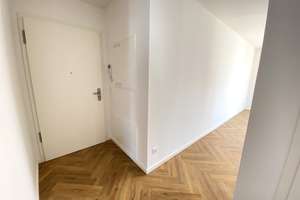 Flexibel, offen, voller Möglichkeiten - 2-Raum-Wohnung zentral gelegen mit EBK und FBH – Florian-Geyer-Straße 111, 12489 Adlershof, Berlin – Vorschaubild 2