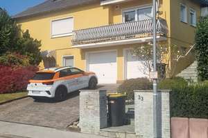 Stilvolles Einfamilienhaus im gehobenen Bungalow-Segment mit eigenständiger Einliegerwohnung – Die vollständige Adresse der Immobilie erhältst du vom Anbieter., 61130 Nidderau – Vorschaubild 2