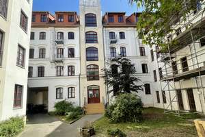 Helle 2-Zimmer-Wohnung mit Einbauküche!