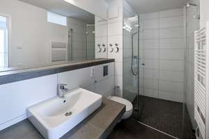 Modernes Wohnen an der Spree! Helle 2 Zimmer mit Balkon – Schnellerstraße 27, 12439 Niederschöneweide, Berlin – Vorschaubild 7