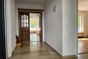 Repräsentatives freistehendes Einfamilienhaus mit Einliegerwohnung in Bestlage Rüngsdorf – Die vollständige Adresse der Immobilie erhältst du vom Anbieter., 53179 Rüngsdorf, Bonn – Vorschaubild 3
