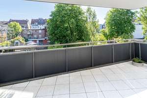 Moderne 3,5 Zimmer Wohnung in Stuttgart-West mit Balkon, Einbauküche, Aufzug, Tiefgarage, Wallbox
