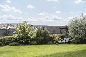Moderner, sanierter 70's Bungalow mit Weitblick, aufwendig angelegtem Süd-Garten & Designer-Küche – Hochtaunuskreis – Vorschaubild 12