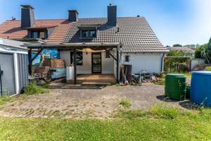 Doppelhaushälfte auf großzügigem Grundstück mit Erweiterungspotenzial – Die vollständige Adresse der Immobilie erhältst du vom Anbieter., 51069 Dünnwald, Köln – Vorschaubild 3
