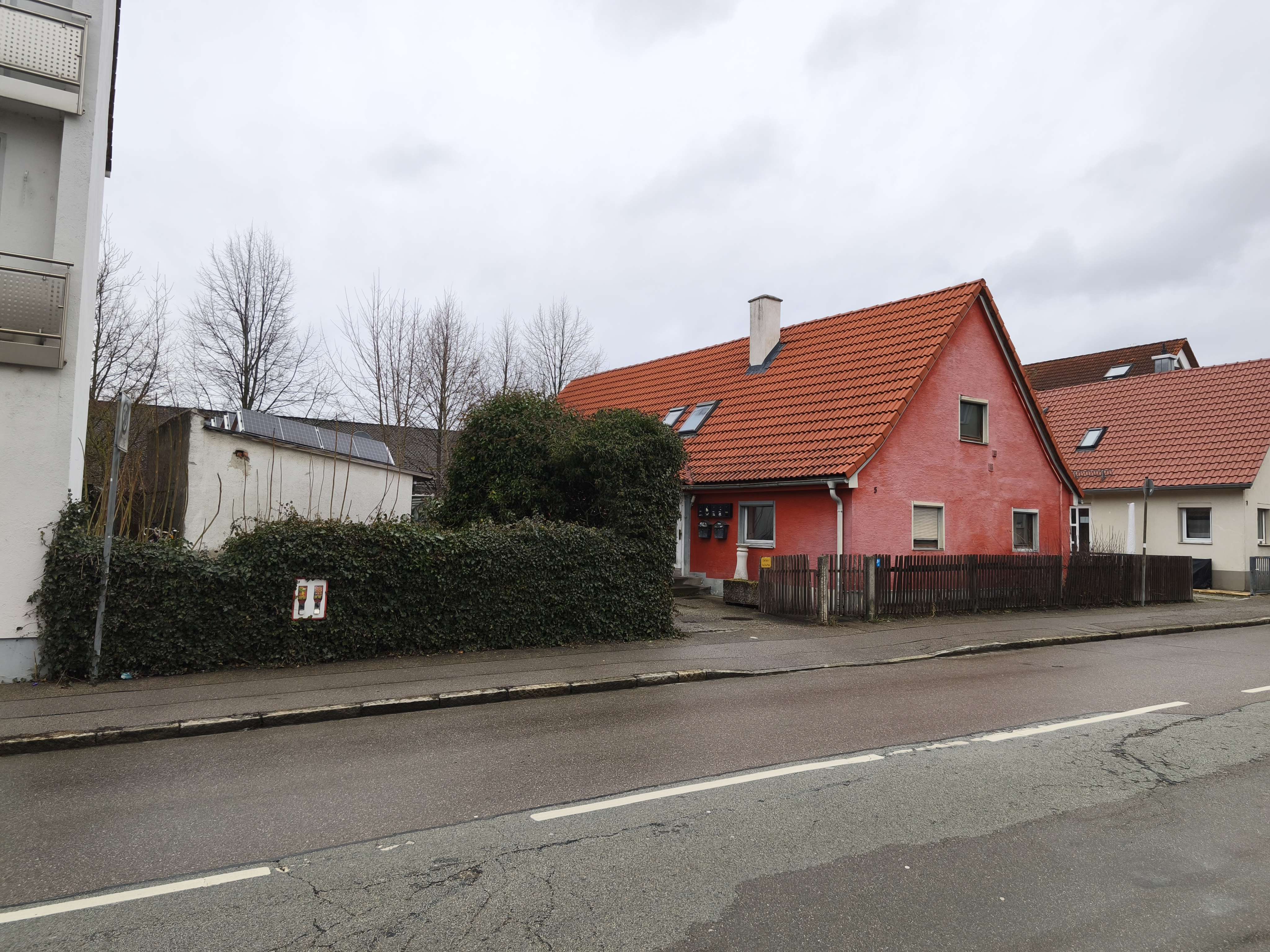 Einfamilienhaus in guter zentraler Lage in Lechhausen +Möglichkeit Anbau MFH, Augsburg – Bild 2