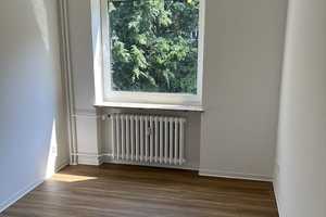 Helle 2,5 Zimmerwohnung mit Balkon und Wannenbad – Masurenring 81, 24149 Kiel – Vorschaubild 7