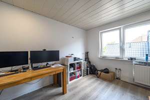 Endlich genug Platz für die ganze Familie–
Großzügiges Zuhause in Osternburg – Die vollständige Adresse der Immobilie erhältst du vom Anbieter., 26135 Osternburg, Oldenburg (Oldenburg) – Vorschaubild 18
