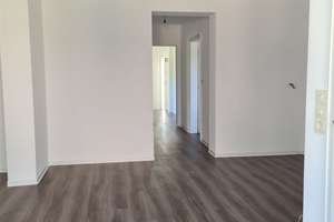 *RESERVIERT* Großzügiges Einfamilienhaus in Zetel - Neuenburg – Die vollständige Adresse der Immobilie erhältst du vom Anbieter., 26340 Zetel – Vorschaubild 4