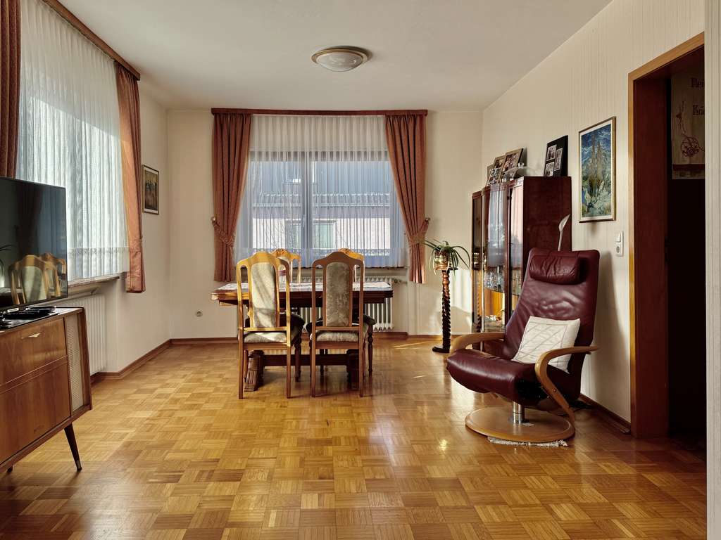 Immobilie in Ronneburg - Freistehende Immobilie mit großem Herzen, viel Platz und seltenem Grundstücksparadies - Bild 4