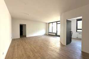 *Geräumige und gepflegte 2 Zimmer Mietwohnung mit Balkon und Aufzug in ruhigem Haus, KR Innenstadt* – Gladbacher Str. 6, 47798 Krefeld – Vorschaubild 2
