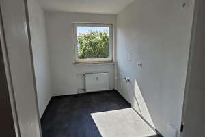 Provisionsfreie 3 Zimmerwohnung mit Blick bis zum Lousberg  – Die vollständige Adresse der Immobilie erhältst du vom Anbieter., 52078 Forst, Aachen – Vorschaubild 4