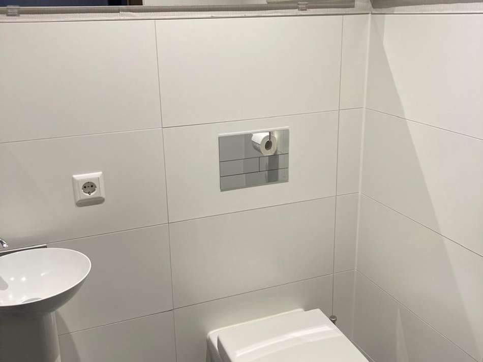 Separate Toilette