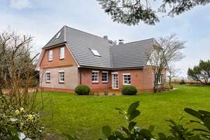 Ein Zuhause mit Möglichkeiten – Wohnen, Arbeiten & Zusammenleben in bester Lage von Schobüll – Die vollständige Adresse der Immobilie erhältst du vom Anbieter., 25813 Husum – Vorschaubild 5