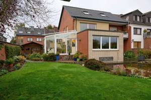 Gartenidylle mit sehr gepflegtem  Zweifamilienhaus und mit Einliegerwohnung  direkt am Alsbachtal! – Die vollständige Adresse der Immobilie erhältst du vom Anbieter., 46149 Alsfeld, Oberhausen – Vorschaubild 7