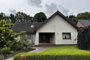Einfamilienhaus in Brunsbüttel (bevorzugte Lage, 200 m zur Elbe, teilweise Elbblick, provisionsfrei) – Theodor-Storm-Straße 35, 25541 Brunsbüttel – Vorschaubild 2