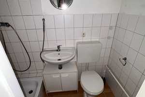 Bezugsfreie und lichtdurchflutete 2-Zimmer-Wohnung mit eigenem PKW-Stellplatz – Kiel – Vorschaubild 7