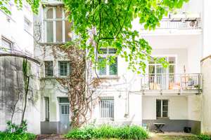 Dreifamilienhaus mit Altbaucharme. Hinterhof und Balkonen. 306m² in Solingen Mitte. – Die vollständige Adresse der Immobilie erhältst du vom Anbieter., 42651 Solingen-Mitte, Solingen – Vorschaubild 32