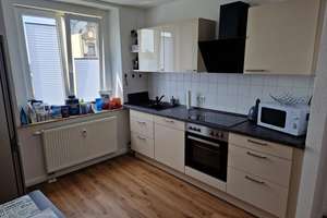 Was koche ich denn heute? - Schicke 3-Raum mit EBK und Balkon – Hofer Str. 34, 9130 Sonnenberg, Chemnitz – Vorschaubild 3
