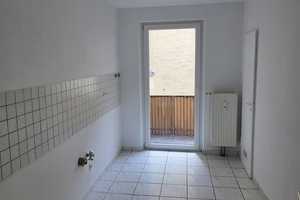 3-ZW mit Balkon in Innenstadtlage 1. OG - 2er-WG möglich! – Rittergasse 5, 97070 Würzburg – Vorschaubild 2