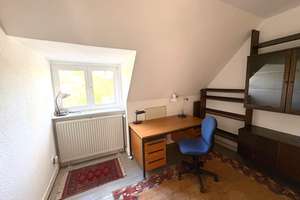 Möblierte 2,5-Zimmer-Wohnung mit sehr guter Anbindung