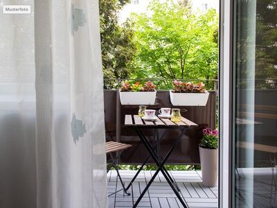 Provi frei 3 Zimmer - Wohnung mit Balkon