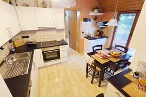 Zweifamilienhaus mit zusätzlichem Baugrundstück in Stuttgart-Rohracker! – Die vollständige Adresse der Immobilie erhältst du vom Anbieter., 70329 Rohracker, Stuttgart – Vorschaubild 9