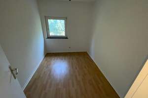 Balkonwohnung mit 3 Zimmern im 3. Obergeschoss in Bremen-Vahr – Kurt-Schumacher-Allee 38, 28327 Neue Vahr Südost, Bremen – Vorschaubild 17