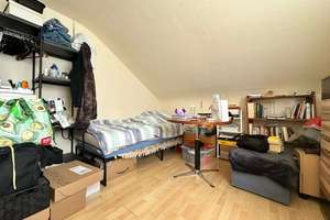 4-Zimmer-Dachgeschosswohnung in Plochingen, Bestlage, zu verkaufen... – Urbanstraße 38, 73207 Plochingen – Vorschaubild 4