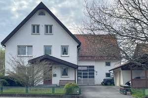 Großzügiges Wohnhaus mit Potenzial - für Familien und Individualisten – Die vollständige Adresse der Immobilie erhältst du vom Anbieter., 37671 Höxter – Vorschaubild 2