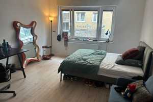 Stilvolle 3-Raum-Erdgeschosswohnung mit Balkon und Einbauküche in Aachen – Aachen – Vorschaubild 4