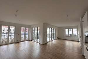Moderne Dreizimmerwohnung mit großzügiger Loggia und Einbauküche/ Freiham – Ute-Strittmatter-Str. 25, 81248 Freiham, München – Vorschaubild 1