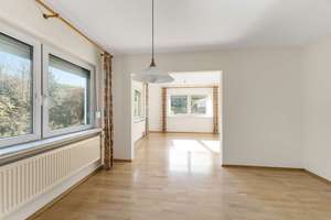 WOHNEN IM GRÜNEN – EINFAMILIENHAUS MIT SONNENGRUNDSTÜCK UND EXPERTENEMPFEHLUNG ZUR SANIERUNG – Die vollständige Adresse der Immobilie erhältst du vom Anbieter., 51789 Lindlar – Vorschaubild 8