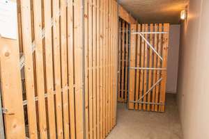 Ruhig, hell, möbliert - Apartment mit Top-Anbindung zwischen Adlershof und Flughafen BER – Die vollständige Adresse der Immobilie erhältst du vom Anbieter., 12524 Altglienicke, Berlin – Vorschaubild 11