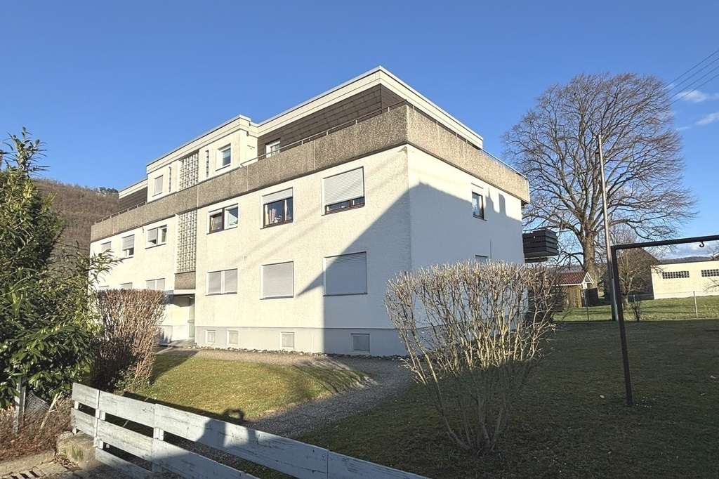 Immobilie in Kuchen - Schön, großzügig und viel Grün rund ums Haus! - Bild 1